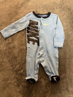 Nike Onesie (Newborn)